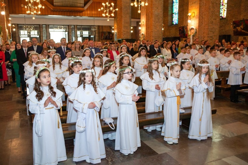 Pierwsza komunia święta w kościele franciszkanów w Jaśle. Mamy zdjęcia