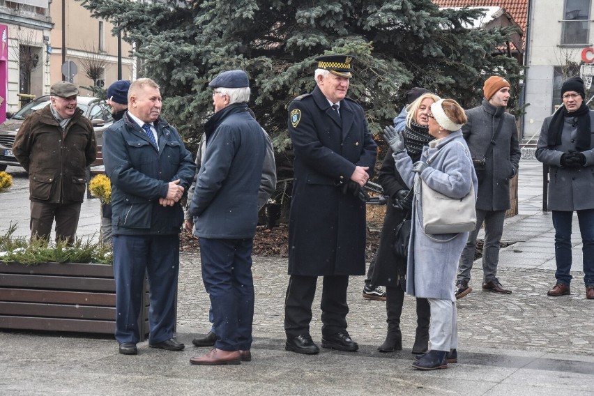 Szamotulski Rynek został oficjalnie otwarty. Niestety bez udziału mieszkańców i mieszkanek