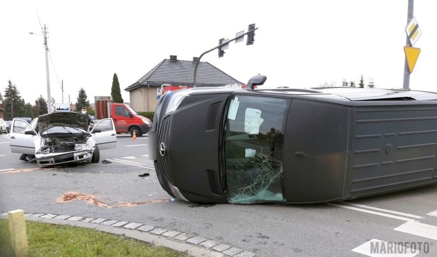 Zderzenie skody z mercedesem w Chrząstowicach pod Opolem....