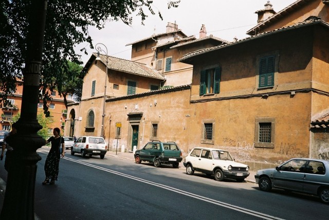 Via Salaria, kompleks budynków przy willi Priscilla. Fot. Jadwiga Kowalczyk