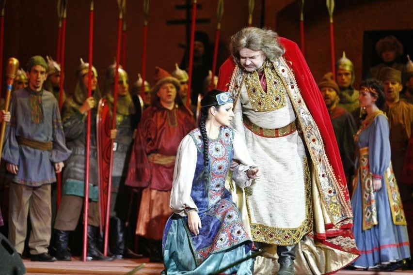Kniaź Igor (Książę Igor) to słynna i zarazem jedyna opera...
