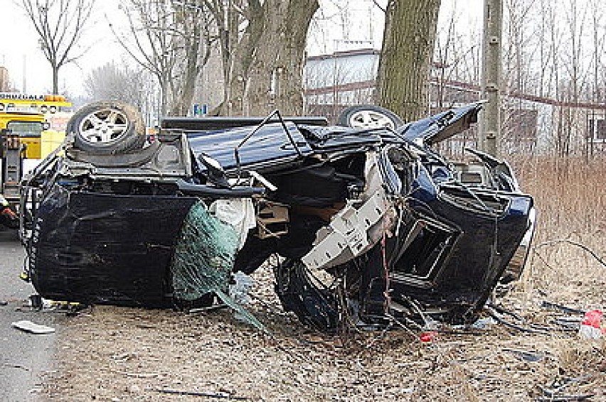 Wypadek przy ulicy Knosały w Radzionkowie [Zdjęcia]