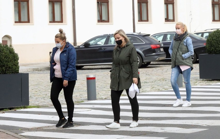 W maju szykuje się nam spore luzowanie obostrzeń. Do końca...