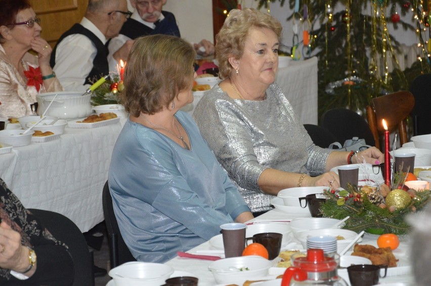 Noworoczne spotkanie Klubu Seniora przy głogowskiej parafii św. Mikołaja [ZDJĘCIA]