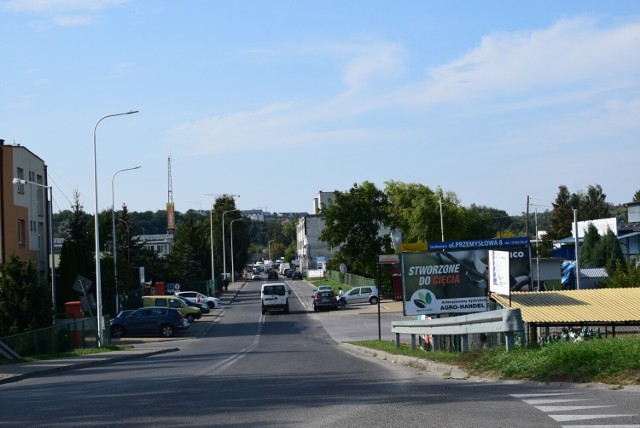 Ulica Przemysłowa  to centrum handlowe sąsiadujące z Giełdą Owocowo - Warzywną.
  