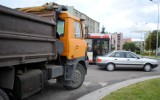 Tczew: kierowcy blokują rondo przy ul. Topolowej. Policja zapowiada mandaty. ZOBACZ ZDJĘCIA