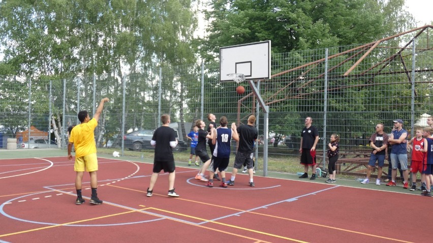 Turniej koszykówki 3x3 w Szałem. Grali o puchar Feniksa