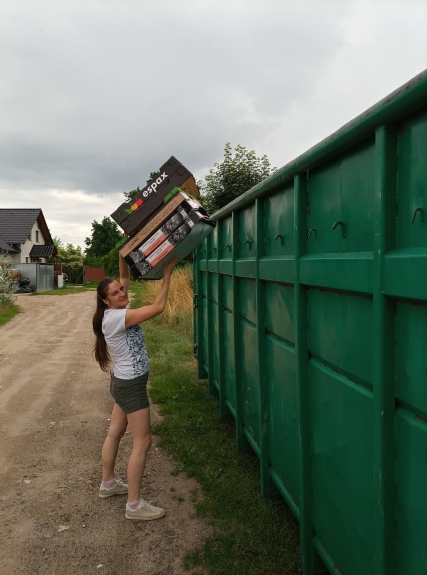 Zbąszyń. Zbiórka makulatury dla Majeczki. Walka z czasem, ucieczka przed chorobą... 