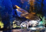 Śmiertelny wypadek pod Tarnowem. Samochód nabił się na słupek ogrodzenia. Zginął 23-letni mężczyzna