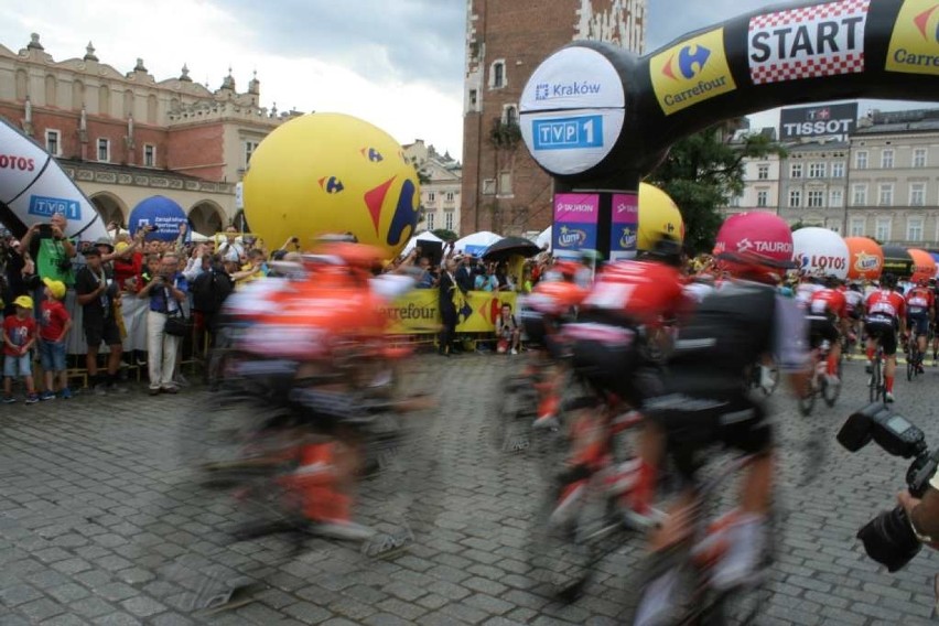 Tour de Pologne 2019 Kraków. Start był na Rynku, finisz obok Błoń [ZDJĘCIA]