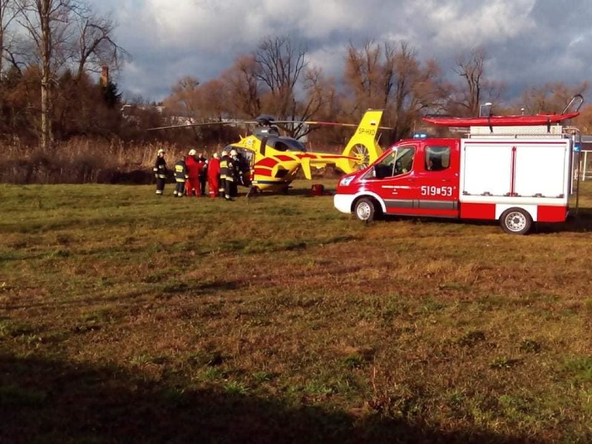 Nagłe zatrzymanie krążenia. Walka o życie mężczyzny. W akcji ratunkowej OSP oraz helikopter LRP[Zdjęcia]