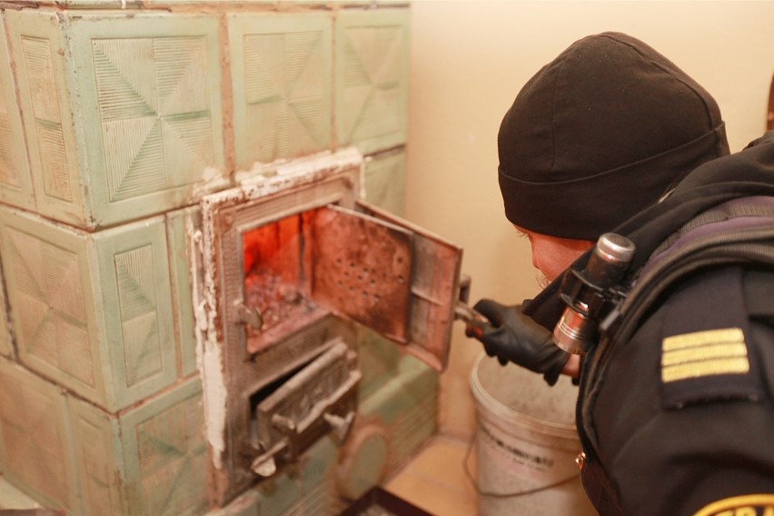 Dron przez pięć dni badał czym palą w piecach mieszkańcy powiatu chrzanowskiego. Wyniki są zaskakujące