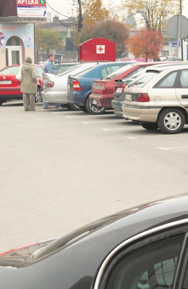 Parking przy ekonomiku będzie własnością miasta