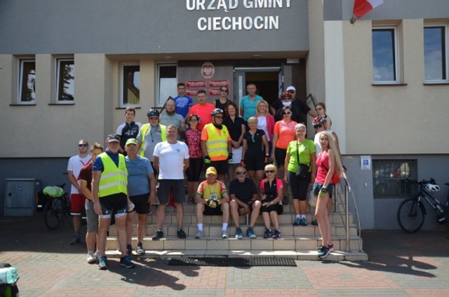Uczestnicy rowerowej pielgrzymki poznali historię Ciechocina w powiecie golubsko-dobrzyńskim