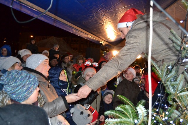 W grudniu w powiecie golubsko-dobrzyńskim organizowanych jest sporo imprez związanych z mikołajkami. Szczegóły w kolejnych slajdach