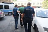 Rozbój w Bielsku: Sprawca uderzał kamieniem 53-latka