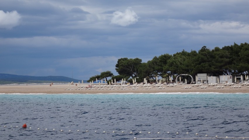 Bol - wyjątkowa plaża w Chorwacji [ZDJĘCIA]