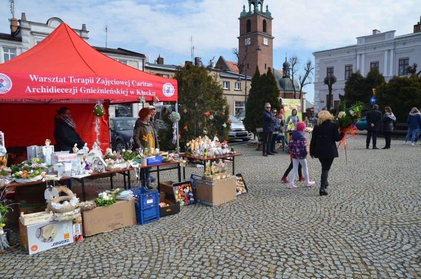 Jarmark wielkanocny na kłeckoskim Rynku [FOTO]