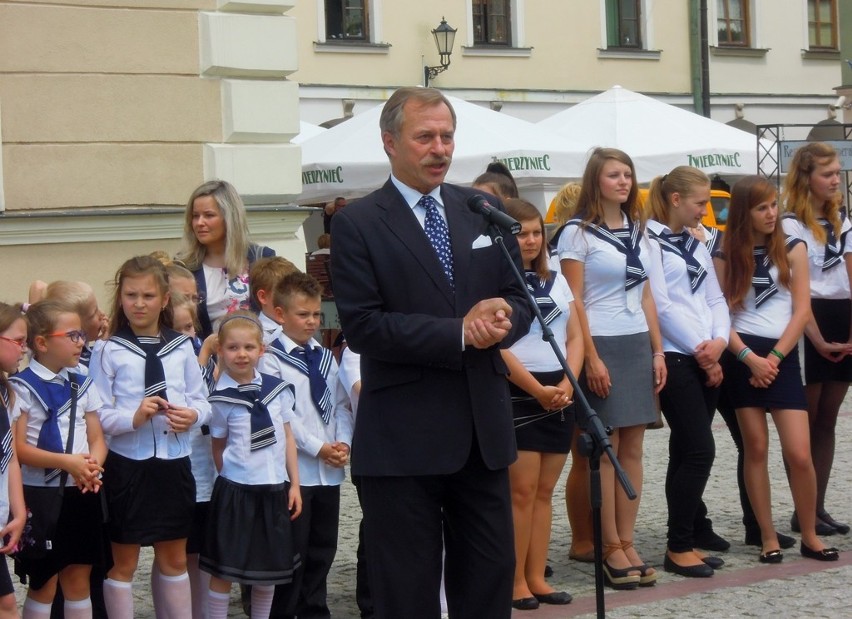 Zamość: Odsłonili kotwicę na Rynku Solnym