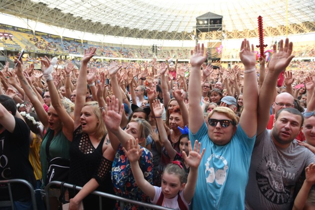 Koncert TVP „Lato, muzyka, zabawa” w Toruniu za nami. Impreza na Motoarenie przyciągnęła prawdziwe tłumy. Na scenie zaprezentowały się największe polskie gwiazdy muzyki rozrywkowej. Zobaczcie pierwsze zdjęcia z tego wydarzenia.

ZOBACZ KONIECZNIE: Koncert "Lato, muzyka, zabawa" w Toruniu. Poszukaj siebie na zdjęciach [FOTORELACJA]


Zobacz także: 200 strażaków z całego regionu walczyło z wielkim pożarem zakładu przetwarzającego odpady [ZDJĘCIA, WIDEO, AKTL.]

Koncert TVP „Lato, muzyka, zabawa” w Toruniu. Impreza na Motoarenie przyciągnęła tłumy! [ZDJĘCIA]