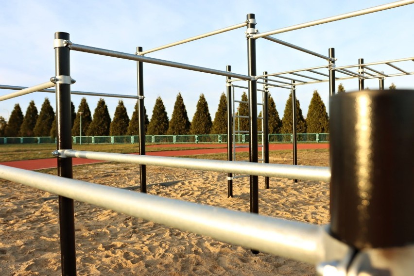 Świdnica. Plac do street workout’u na osiedlu Zawiszów gotowy! ZDJĘCIA