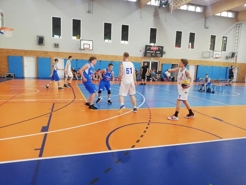 Zespół KS Kosz Pleszew 3x3 Basketball Team w Swarzędzu wystąpił w składzie Szymon Kujawa, Dawid Młodak, Julian Sawada, Tymoteusz Stanich