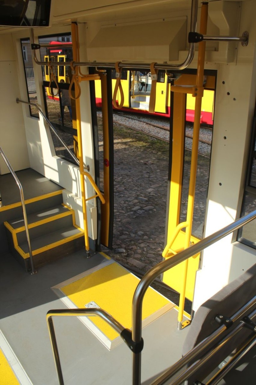 Pierwsze tramwaje Pesa Swing trafią do Łodzi w sierpniu 2015.