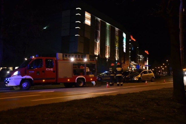 Wypadek w Jastrzębiu: dwie osoby w szpitalu