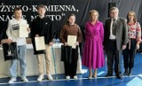 Uczniowie sprawdzili się w konkursie wiedzy o Skarżysku. Poznajcie zwycięzców konkursu "Skarżysko-Kamienna, nasze miasto". Zobaczcie zdjęcia