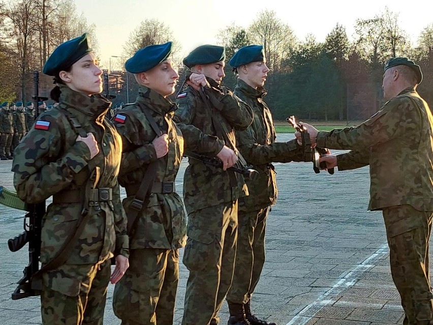 W Sieradzu trwa szkolenie Dobrowolnej Zasadniczej Służby...