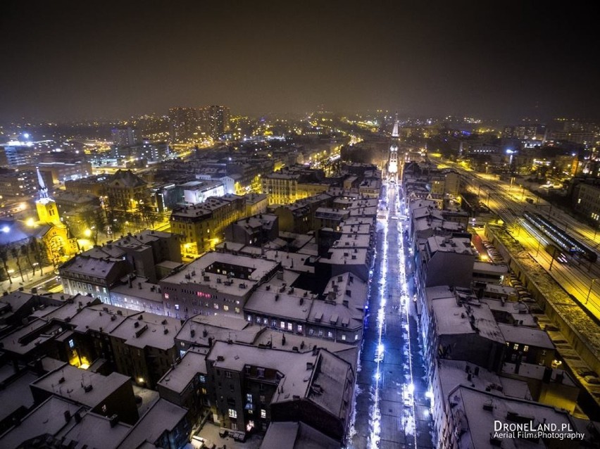 Jak wyglądają Katowice nocą z lotu ptaka? Teraz już możecie...