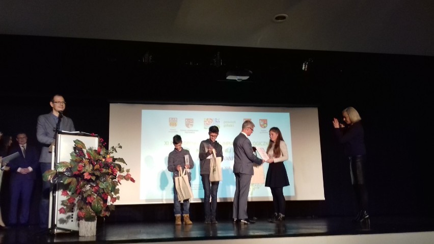 Sukcesy w konkursie ekologicznym uczniów ze szkoły w Budzyniu (ZDJECIA) 