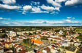 Liczba mieszkańców Staszowa wzrosła, mimo wzrostu liczby zgonów. Oto demograficzny raport miasta i gminy za 2020 rok
