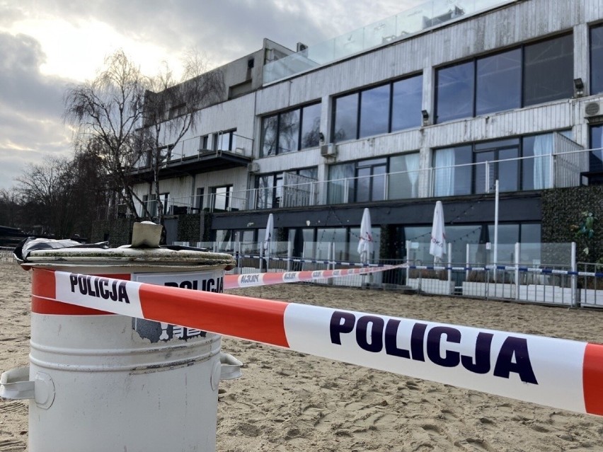 Policja otoczyła taśmą dawną Zatokę Sztuki. To polecenie prokuratury z Krakowa. Chodzi o sprawę Iwony Wieczorek?