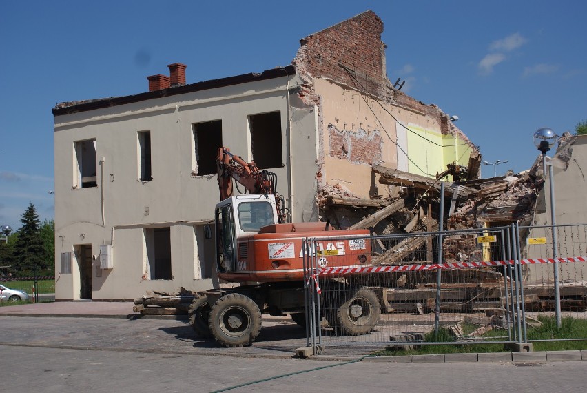 Tak znika kamienica z Kościuszki(ZDJĘCIA)