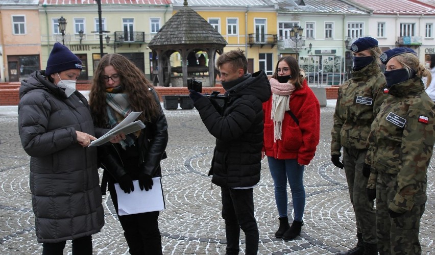 Uczniowie chełmskiej szkoły zostali laureatami projektu "Szlakiem kultury Żydów chełmskich". Zobacz zdjęcia