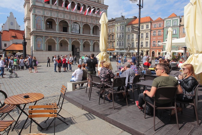 1 maja w Poznaniu - tłumy nad Wartą i na Starym Rynku