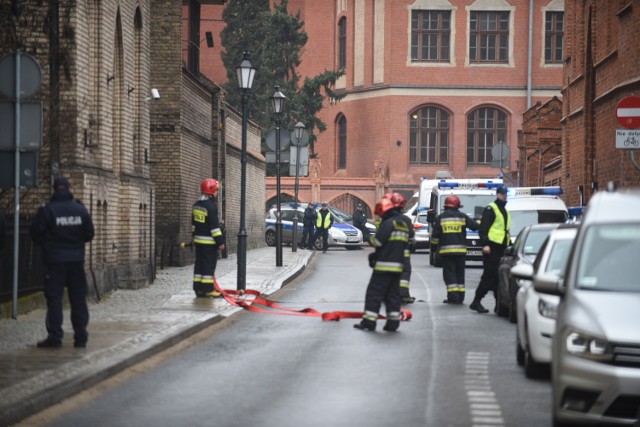 Uwaga kierowcy. Alarm bombowy w Toruniu