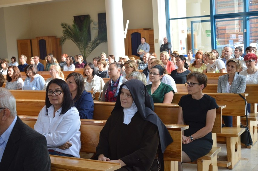 Dzień Katechety i Nauczyciela odbył się w Opolu. Kilkuset katechetów z diecezji opolskiej spotkało się na Wydziale Teologicznym  [ZDJĘCIA]