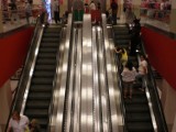 Nowe centra i galerie handlowe powinny mieć ruchome schody