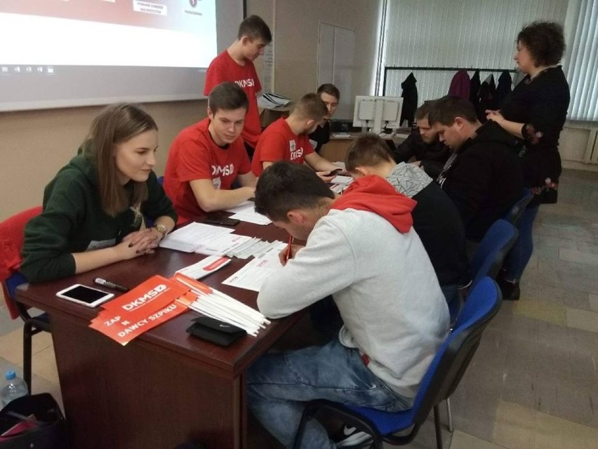 Bełchatów. Dołączyli do bazy dawców szpiku. Akcja jeszcze się nie zakończyła