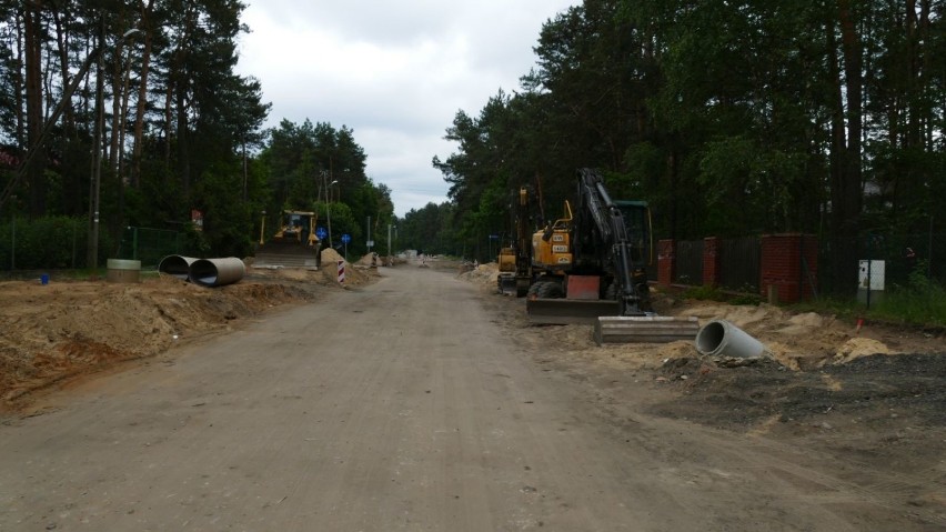 Trwa przebudowa DW nr 791 w powiecie myszkowskim Zobacz...