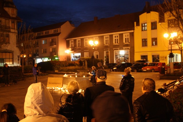 Ani jednej więcej. Protest w Międzychodzie po śmierci 30-letniej Izabeli z Pszczyny (6.11.2021).