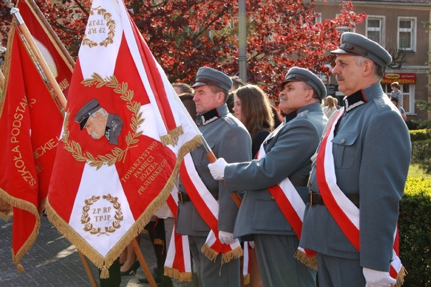 Stopnie oficerskie i sztandar dla sycowskich piłsudczyków