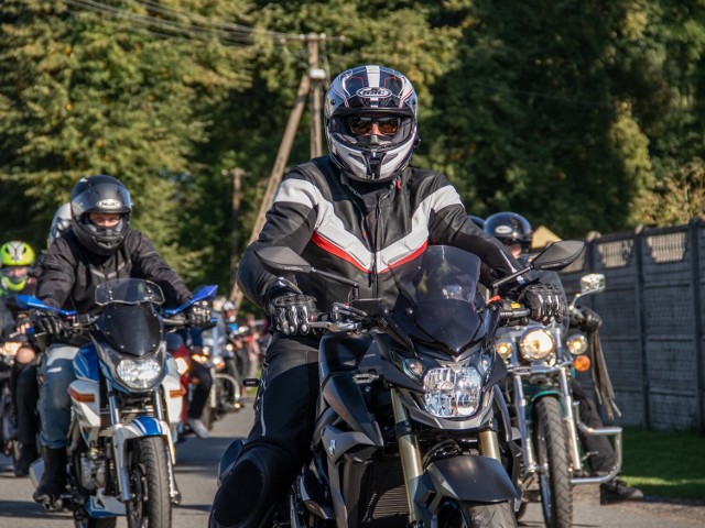 MotoFolk 2021 w gminie Sędziejowice, czyli motocykliści i ich maszyny oraz koncerty
