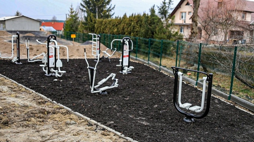 W 2023 roku na ternie gminy Czarna powstało kilka obiektów sportowo-rekreacyjnych [ZDJĘCIA, WIDEO]