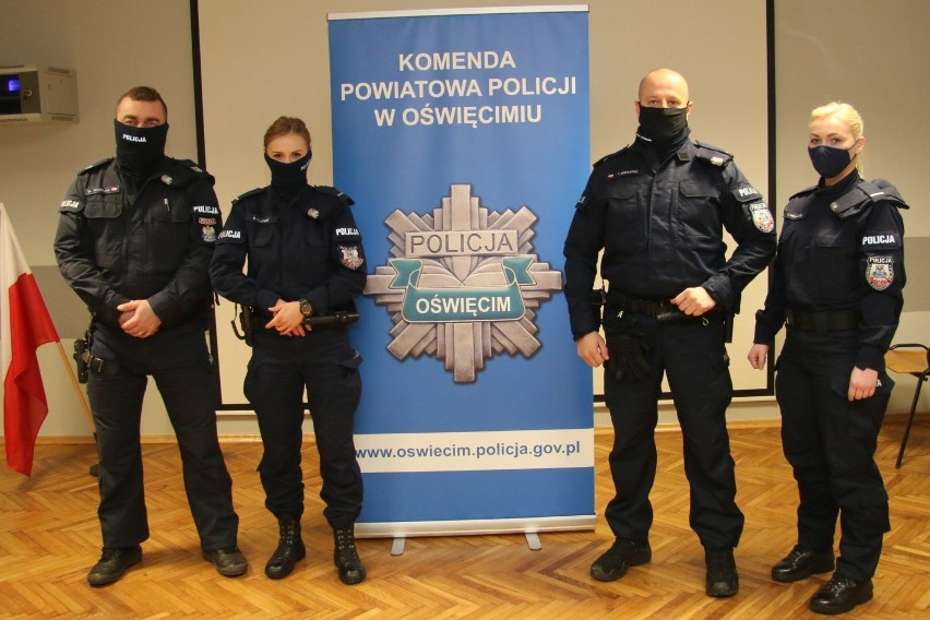 Policjantki i policjanci z Ogniwa Patrolowo- Interwencyjnego...