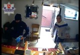 Dwóch złodziei poszukiwanych za napad na sklep z biżuterią 