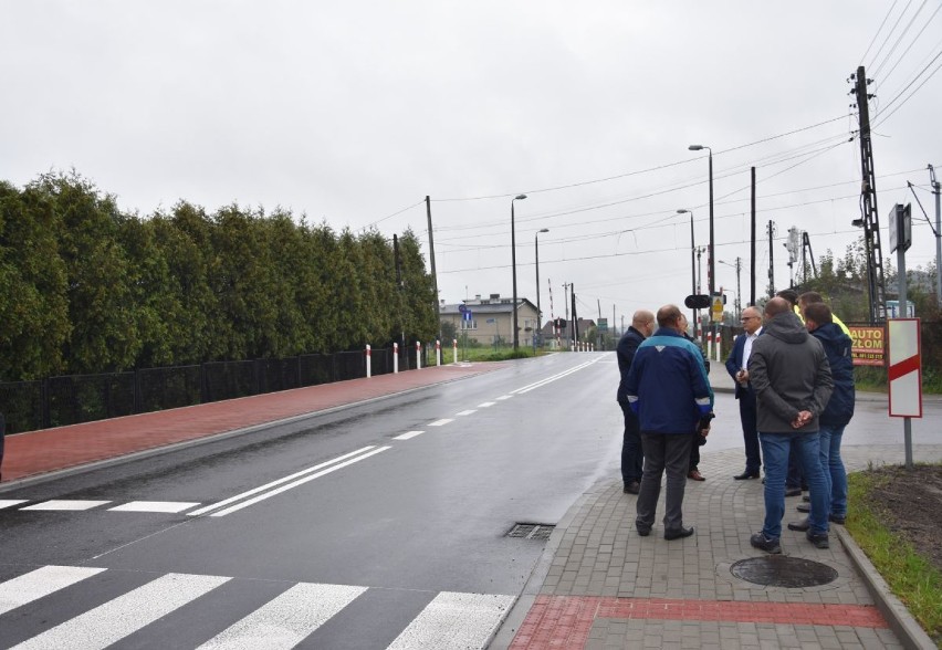 Gotowy jest fragment ulicy Raciborskiej w Gorzycach i...