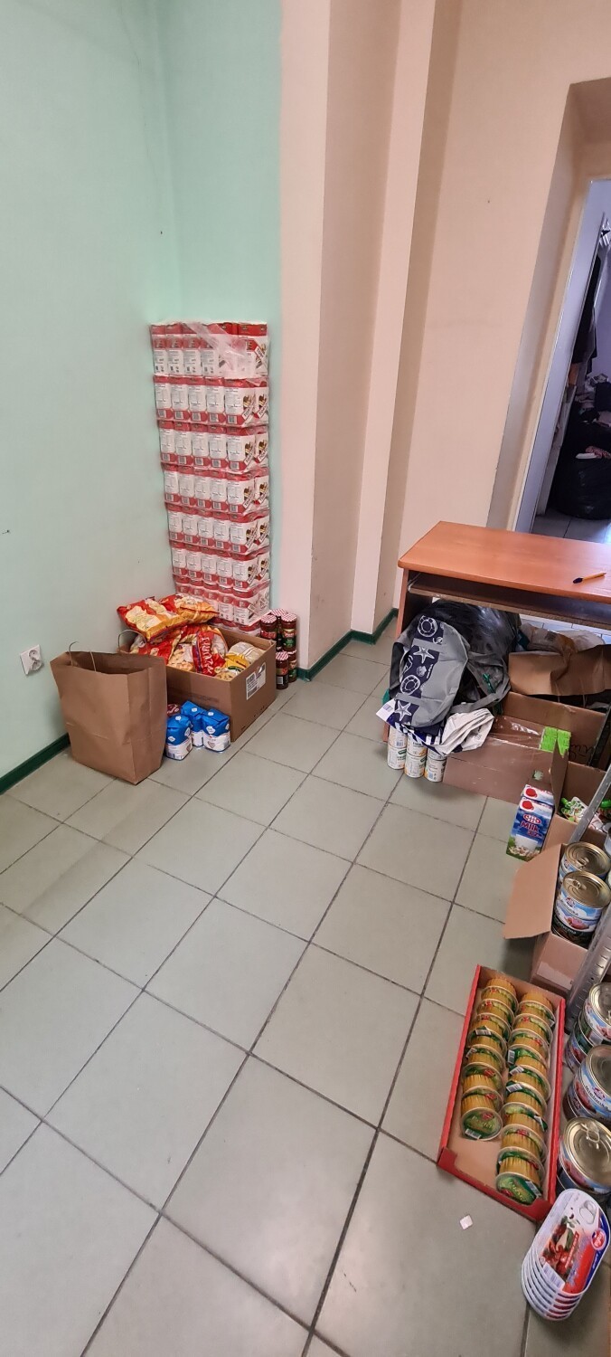 Augustów. Mieszkańcy nie przynoszą żywności do punktu pomocy Ukraińcom. Brakuje niemal wszystkiego